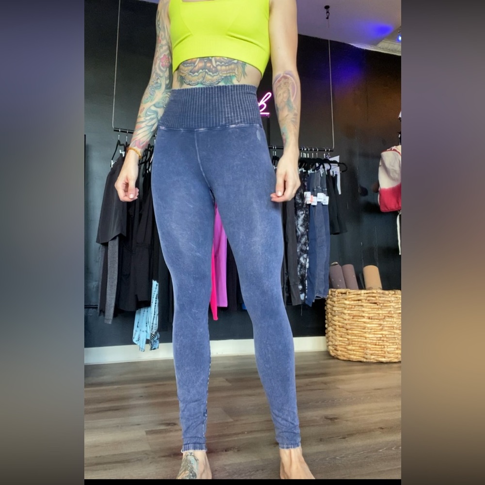 Free People FP Movement 7/8 Length Good Karma Leggings in Denim Deepest Navy